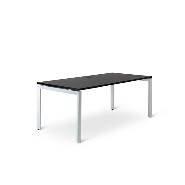 Novah Straight Desk